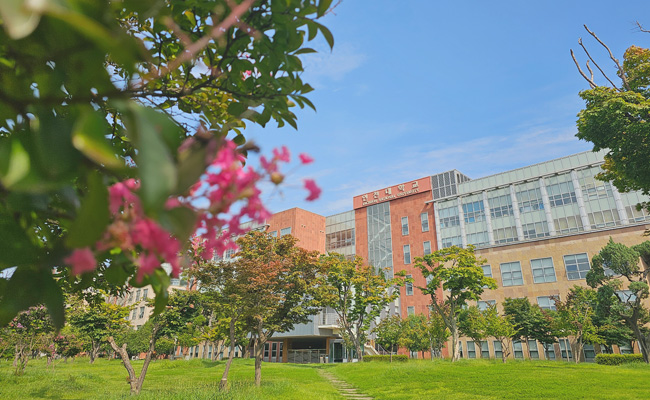 Photo of the College of Humanities building