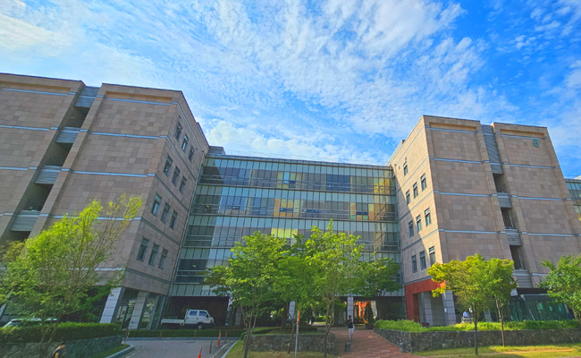 Photo of the College of Engineering building